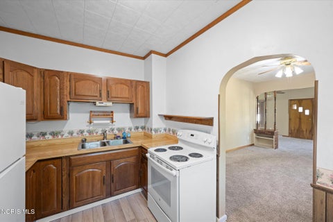 Tiny photo for 6024 Park Street, Sylvania, OH 43560 (MLS # 10010015)