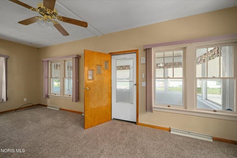 Tiny photo for 6024 Park Street, Sylvania, OH 43560 (MLS # 10010015)