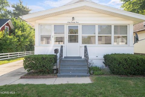 Tiny photo for 6024 Park Street, Sylvania, OH 43560 (MLS # 10010015)