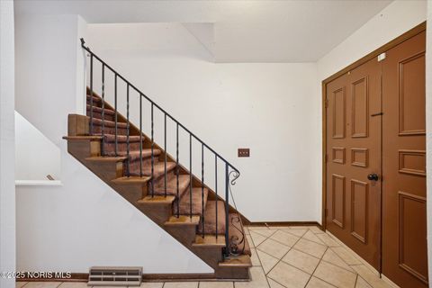 Tiny photo for 5909 Tetherwood Drive, Toledo, OH 43613 (MLS # 10002010)