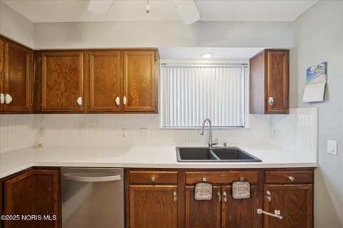 Tiny photo for 5909 Tetherwood Drive, Toledo, OH 43613 (MLS # 10002010)