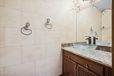 Tiny photo for 5909 Tetherwood Drive, Toledo, OH 43613 (MLS # 10002010)