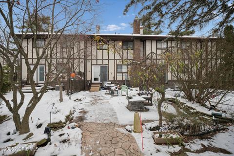 Tiny photo for 5909 Tetherwood Drive, Toledo, OH 43613 (MLS # 10002010)