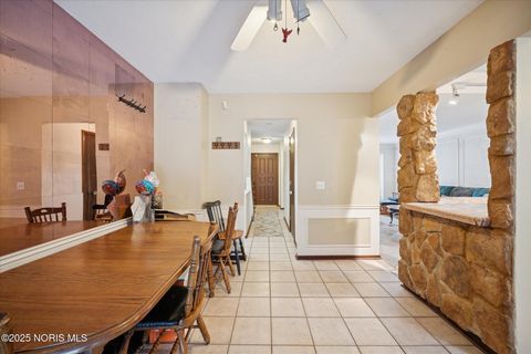 Tiny photo for 5909 Tetherwood Drive, Toledo, OH 43613 (MLS # 10002010)