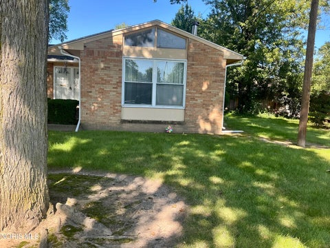 Tiny photo for 1521 Cherry Valley Road, Toledo, OH 43607 (MLS # 10012318)