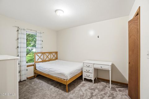 Tiny photo for 827 Wilson Street, Findlay, OH 45840 (MLS # 10008129)