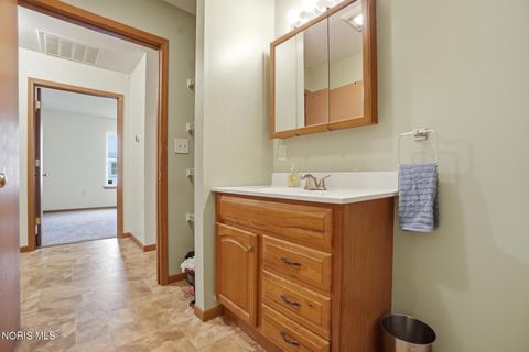 Tiny photo for 827 Wilson Street, Findlay, OH 45840 (MLS # 10008129)