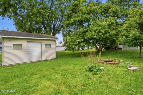 Tiny photo for 827 Wilson Street, Findlay, OH 45840 (MLS # 10008129)