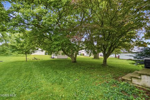 Tiny photo for 827 Wilson Street, Findlay, OH 45840 (MLS # 10008129)