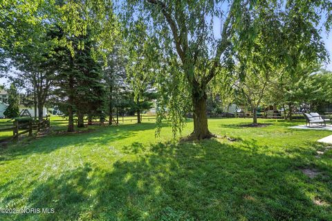 Tiny photo for 491 Patriot West Drive, Waterville, OH 43566 (MLS # 10000873)