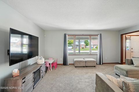 Tiny photo for 491 Patriot West Drive, Waterville, OH 43566 (MLS # 10000873)