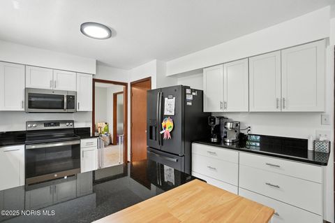 Tiny photo for 491 Patriot West Drive, Waterville, OH 43566 (MLS # 10000873)