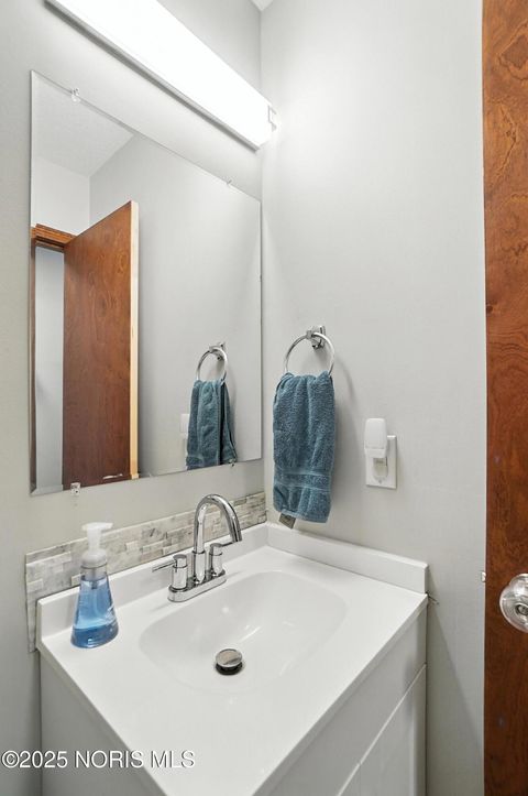 Tiny photo for 491 Patriot West Drive, Waterville, OH 43566 (MLS # 10000873)