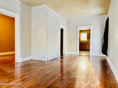 Tiny photo for 736 Thayer Street, Toledo, OH 43609 (MLS # 10003841)