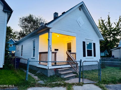 Photo of 736 Thayer Street, Toledo, OH 43609 (MLS # 10003841)