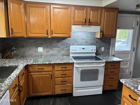 Tiny photo for 2821 Middlesex Drive, Toledo, OH 43606 (MLS # 10006560)