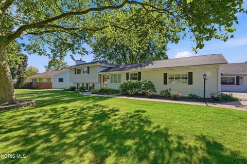 Tiny photo for 1106 Cherry Lane, Findlay, OH 45840 (MLS # 10009329)