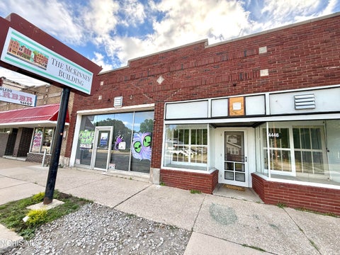 Photo of 4448 Lewis Avenue, Toledo, OH 43612 (MLS # 10009201)