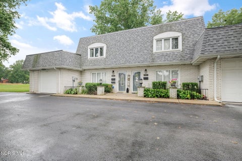 Tiny photo for 6925 Fenwyck Road, Maumee, OH 43537 (MLS # 10013613)