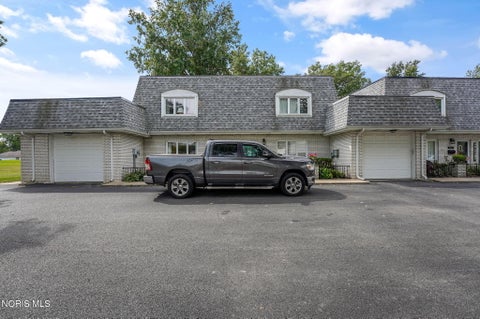 Tiny photo for 6925 Fenwyck Road, Maumee, OH 43537 (MLS # 10013613)