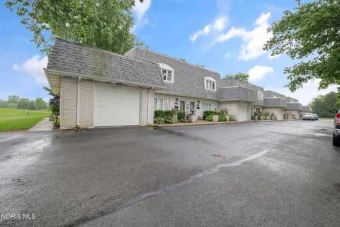 Tiny photo for 6925 Fenwyck Road, Maumee, OH 43537 (MLS # 10013613)