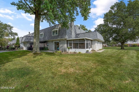 Tiny photo for 6925 Fenwyck Road, Maumee, OH 43537 (MLS # 10013613)