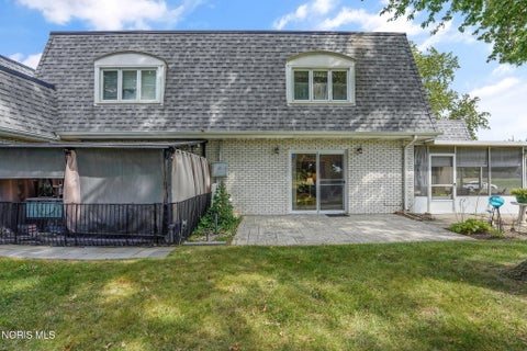 Tiny photo for 6925 Fenwyck Road, Maumee, OH 43537 (MLS # 10013613)