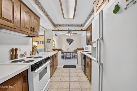 Tiny photo for 6925 Fenwyck Road, Maumee, OH 43537 (MLS # 10013613)