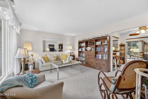 Tiny photo for 6925 Fenwyck Road, Maumee, OH 43537 (MLS # 10013613)