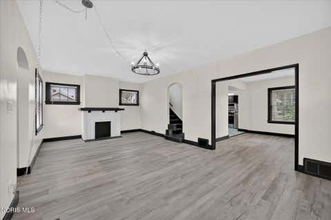 Tiny photo for 1515 Royalton Road, Toledo, OH 43612 (MLS # 10011730)