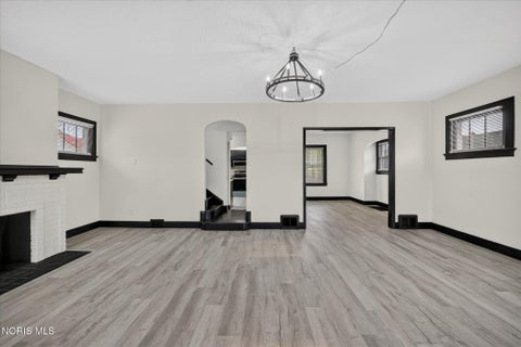 Tiny photo for 1515 Royalton Road, Toledo, OH 43612 (MLS # 10011730)