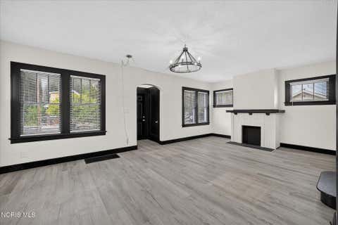 Tiny photo for 1515 Royalton Road, Toledo, OH 43612 (MLS # 10011730)