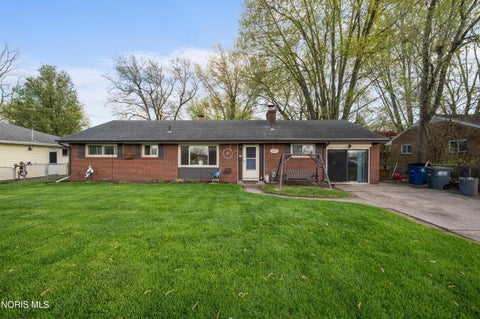 Photo of 2741 Lyceum Place, Toledo, OH 43613 (MLS # 10013774)