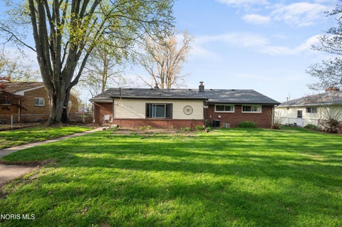Tiny photo for 2741 Lyceum Place, Toledo, OH 43613 (MLS # 10013774)