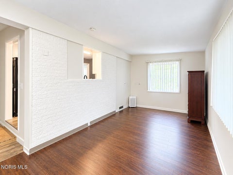 Tiny photo for 2741 Lyceum Place, Toledo, OH 43613 (MLS # 10013774)