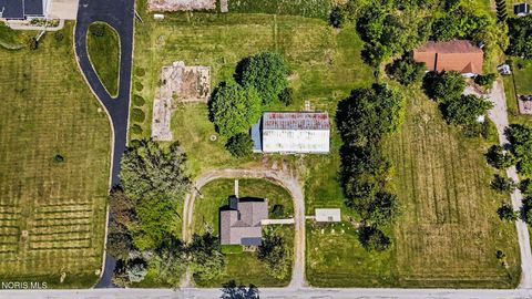 Tiny photo for 6612 Holcomb Road, Pemberville, OH 43450 (MLS # 10007818)