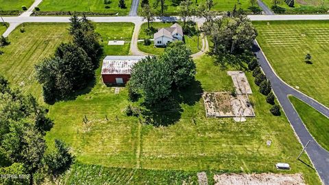 Tiny photo for 6612 Holcomb Road, Pemberville, OH 43450 (MLS # 10007818)