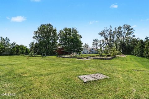 Tiny photo for 6612 Holcomb Road, Pemberville, OH 43450 (MLS # 10007818)