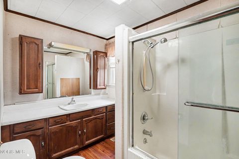 Tiny photo for 6612 Holcomb Road, Pemberville, OH 43450 (MLS # 10007818)