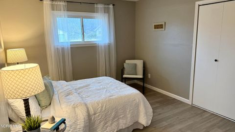 Tiny photo for 5043 Barton Place, Sylvania, OH 43560 (MLS # 10005609)