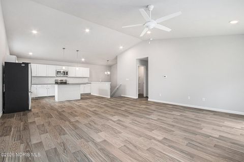 Tiny photo for 1481 Lee Ann Avenue, Defiance, OH 43512 (MLS # 10003254)