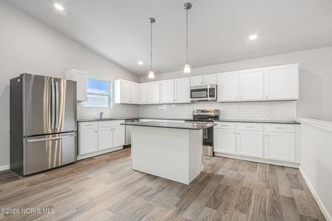 Tiny photo for 1481 Lee Ann Avenue, Defiance, OH 43512 (MLS # 10003254)