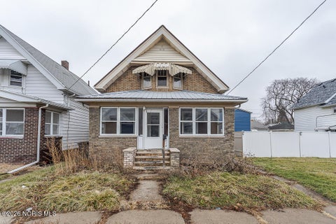Tiny photo for 3412 Maple Street, Toledo, OH 43608 (MLS # 10012256)
