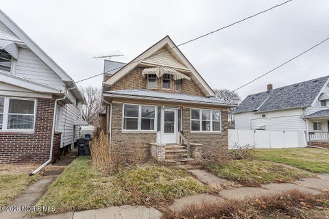 Tiny photo for 3412 Maple Street, Toledo, OH 43608 (MLS # 10012256)