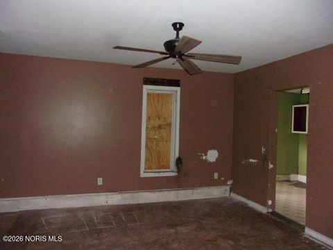 Tiny photo for 306 S 2nd Street, North Baltimore, OH 45872 (MLS # 10003035)