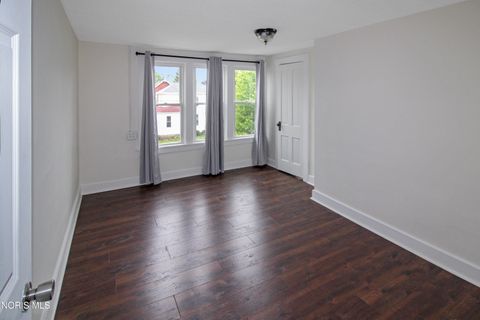 Tiny photo for 430 Vine Street, Fremont, OH 43420 (MLS # 10008119)