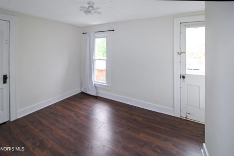 Tiny photo for 430 Vine Street, Fremont, OH 43420 (MLS # 10008119)