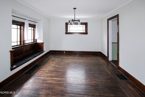 Tiny photo for 430 Vine Street, Fremont, OH 43420 (MLS # 10008119)