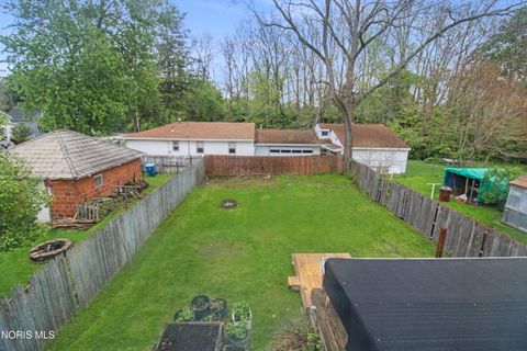 Tiny photo for 430 Vine Street, Fremont, OH 43420 (MLS # 10008119)
