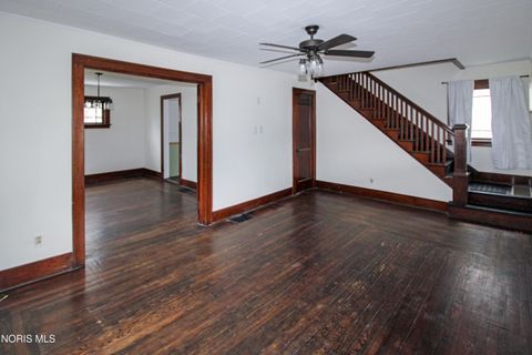 Tiny photo for 430 Vine Street, Fremont, OH 43420 (MLS # 10008119)